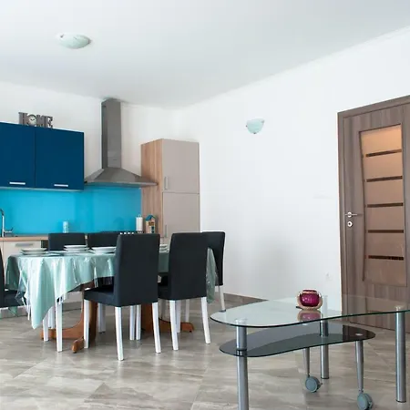 Iva Apartment Kastela